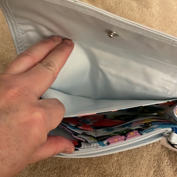 Vera Bradley Trimmed Wristlet NWT - Picture 10 of 12
